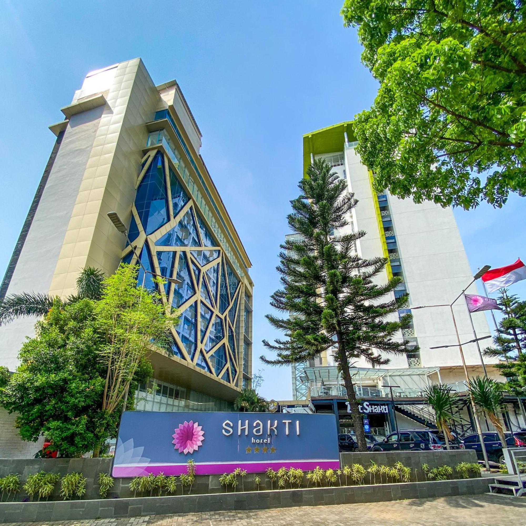 Shakti Hotel Bandung Exterior photo